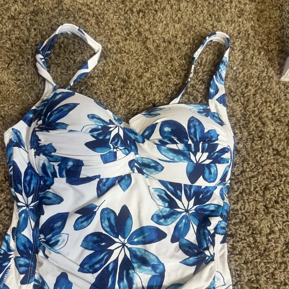 Niptuck Swim 4 Bathing Suit One Piece Tummy Slimming Blue Floral built in bra - Picture 2 of 6